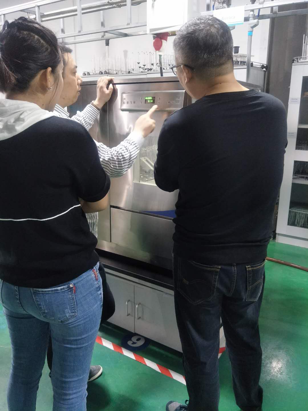 The bottler of Liaoning Province, the general agent came to the company for training